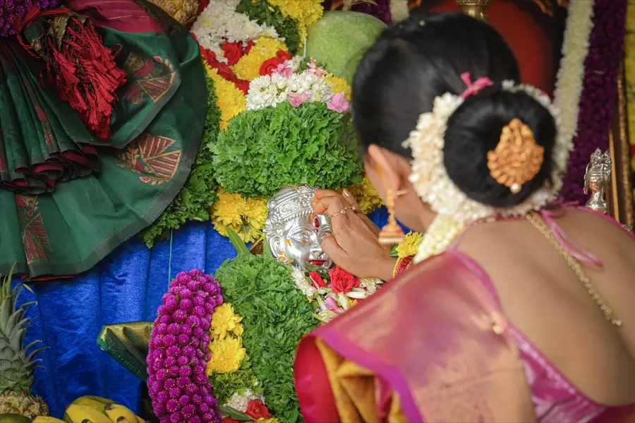 Soulful Mehendi Melody — 📍 Floral Verandah · Folk & Rhythms